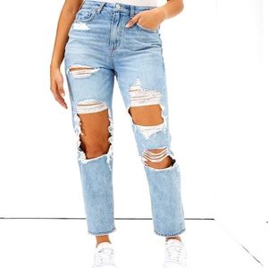 American Eagle  High Waisted Ripped Mom Jean